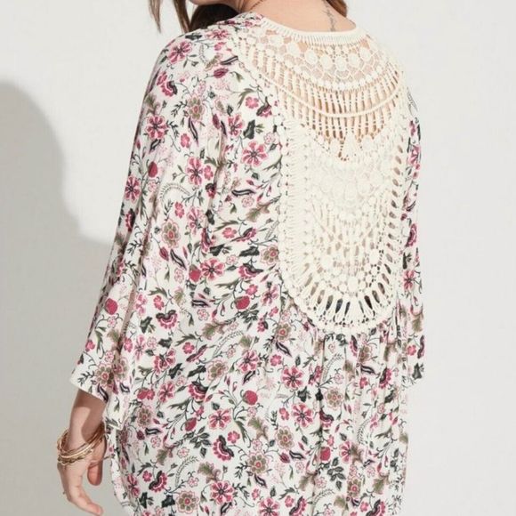 Torrid Women Cream Floral Open Front Kimono Plus size 1 Crochet Crinkle Gauze 1X - Picture 6 of 6